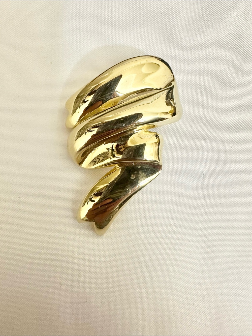 Vintage Gold-Plated Sculptural Swirl Brooch
